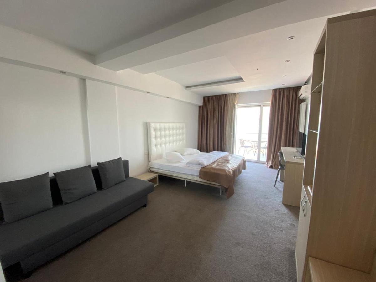 Ella By The Sea Residence 那沃达利 外观 照片
